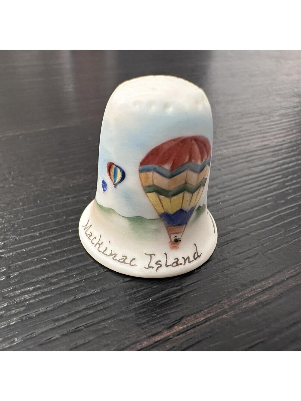 Vintage 1983 Heirloom Editions Mackinac Island Hot Air Balloon Thimble EUC